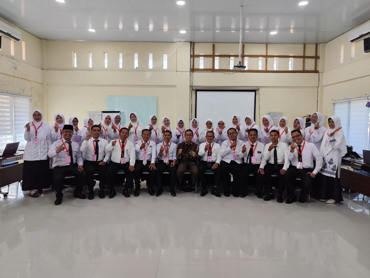 Tingkatkan Kompetensi Guru Melalui Diklat