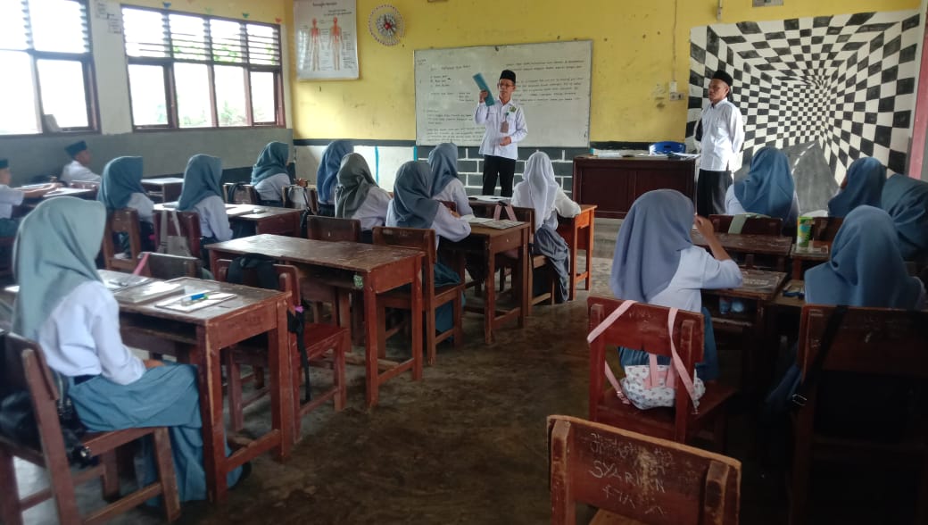 HARI KEDUA MASUK MADRASAH, MAN 2 TEBO DI KUNJUNGI PENGAWAS PEMBINA. HARI KEDUA MASUK MADRASAH, MAN 2 TEBO DI KUNJUNGI PENGAWAS PEMBINA.
