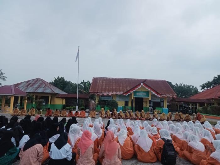Pembekalan Ilmu Agama menjadi Prioritas Madrasah Pembekalan Ilmu Agama menjadi Prioritas Madrasah