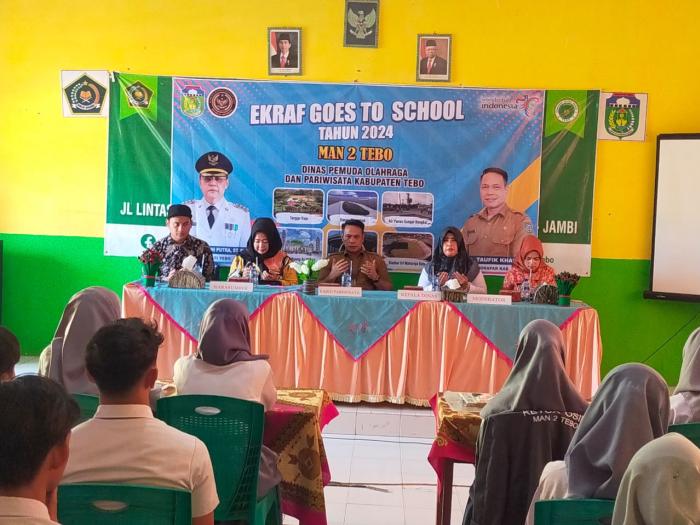 DISPORAPAR KABUPATEN TEBO, EKRAF GOES TO SCHOOL MAN 2 TEBO DISPORAPAR KABUPATEN TEBO, EKRAF GOES TO SCHOOL MAN 2 TEBO