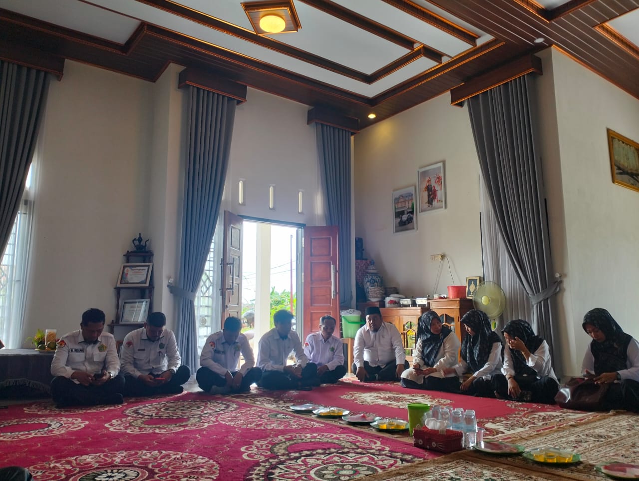 SILATURRAHMI IDUL ADHA : KELUARGA BESAR MAN 2 TEBO KUNJUNGI KEDIAMAN KAMAD SILATURRAHMI IDUL ADHA : KELUARGA BESAR MAN 2 TEBO KUNJUNGI KEDIAMAN KAMAD