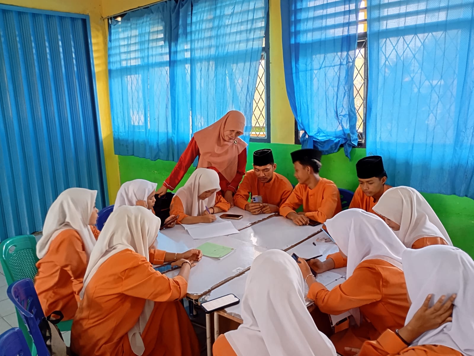 INOVASI PEMBELAJARAN DIFERENSI GURU BAHASA ARAB MAN 2 TEBO INOVASI PEMBELAJARAN DIFERENSI GURU BAHASA ARAB MAN 2 TEBO