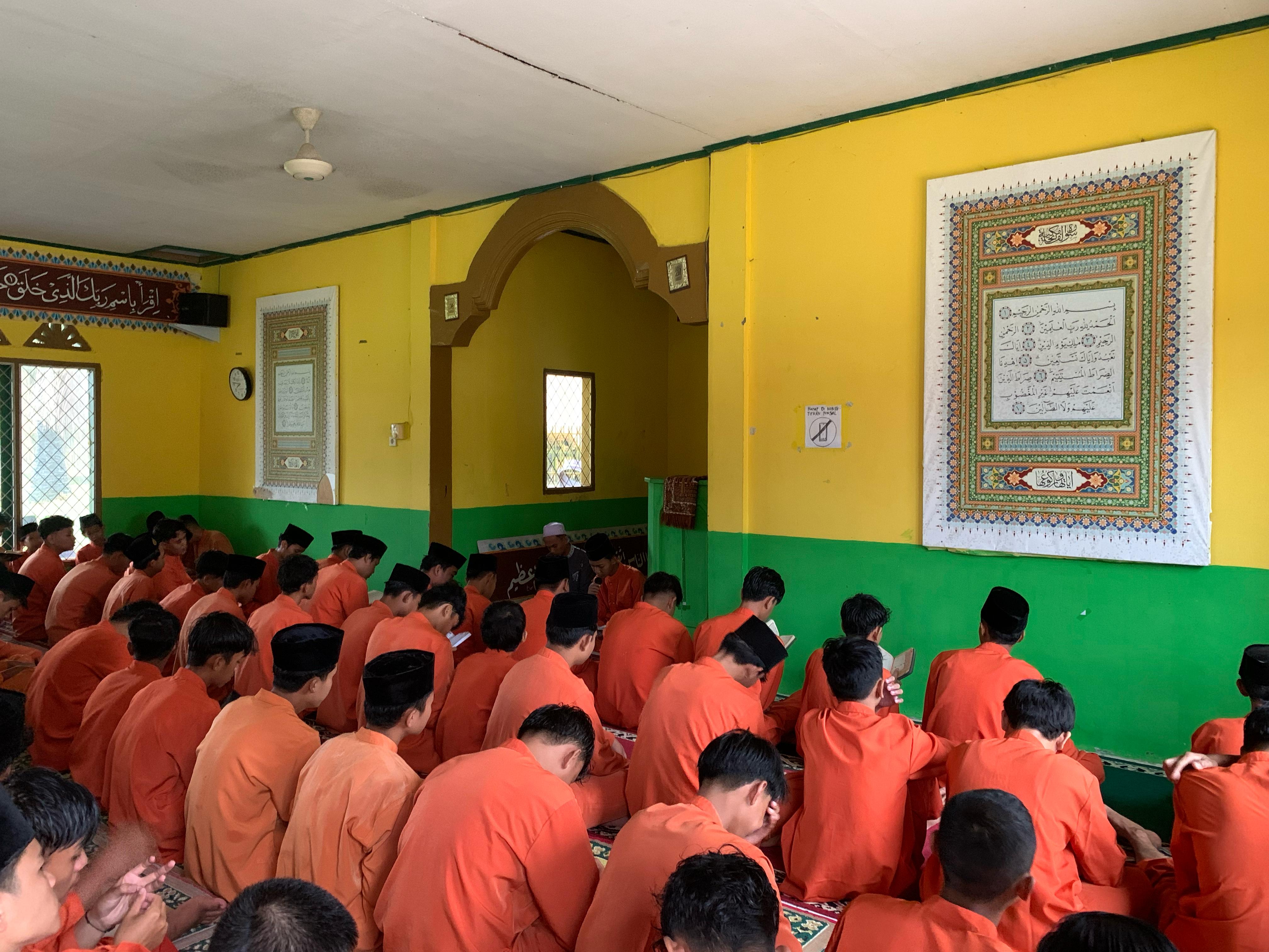 Pembiasaan Sholat DHUHA MAN 2 TEBO