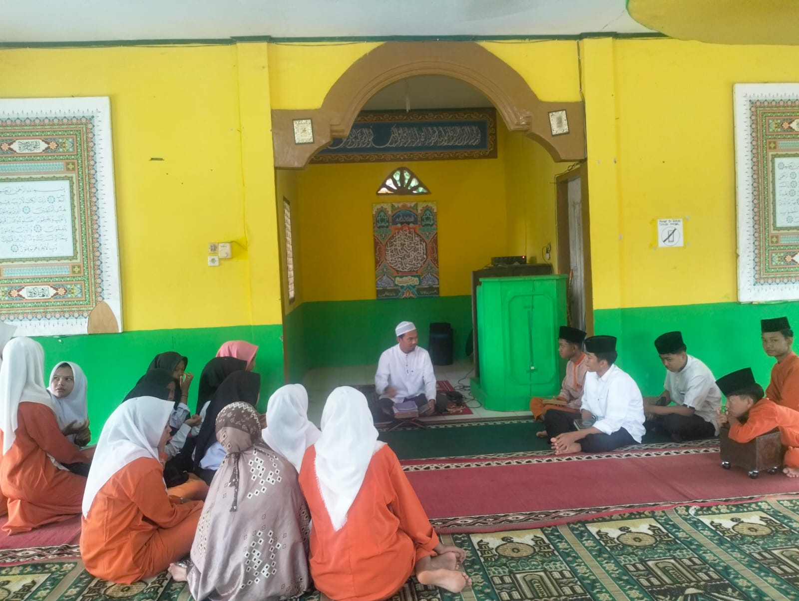 Pembinaan Tahfidz di MAN 2 TEBO yg dilakukan secara bertahap dan sistematis Pembinaan Tahfidz di MAN 2 TEBO yg dilakukan secara bertahap dan sistematis