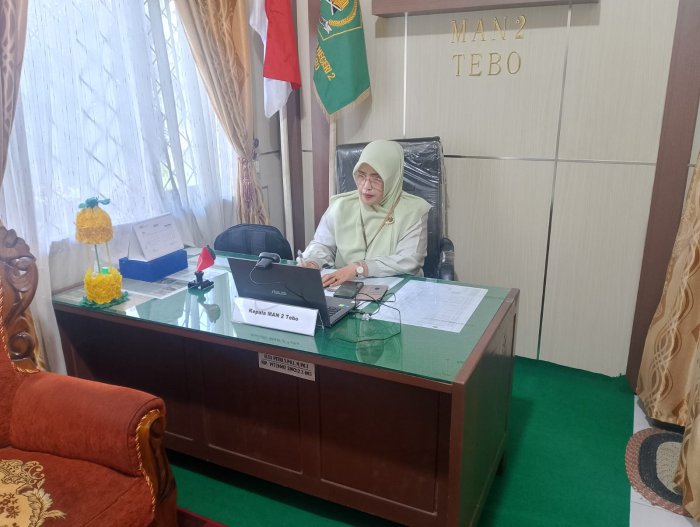 Guru dan Kepala MAN 2 Tebo Ikuti Survei Lingkungan Belajar Guru dan Kepala MAN 2 Tebo Ikuti Survei Lingkungan Belajar