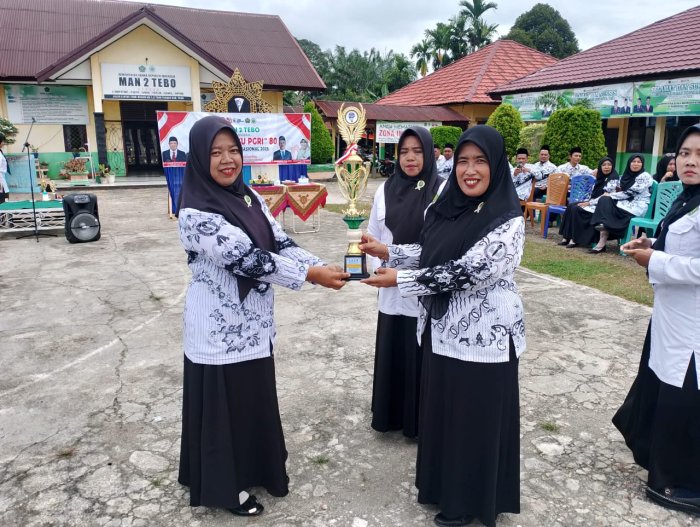 MAN 2 Tebo Raih Prestasi di Hari Guru Nasional