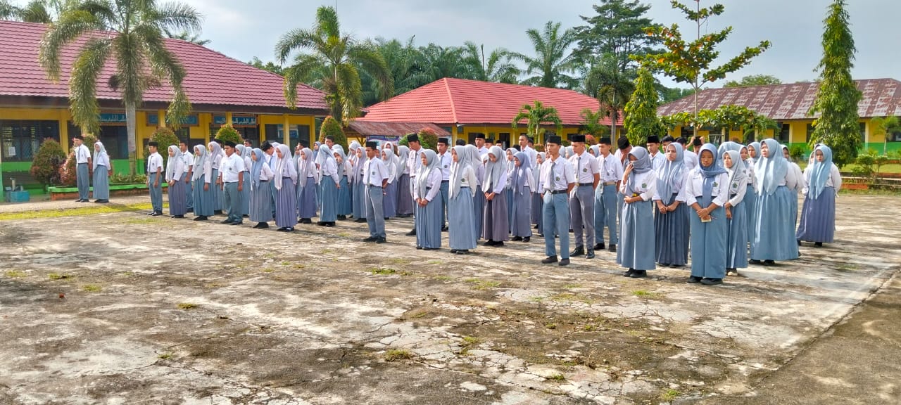 88 SISWA MAN 2 TEBO IKUTI  APEL  PEMBUKAAN UJIAN MADRASAH (UM).