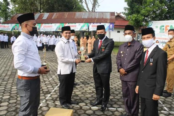 Sang Juara Catur adalah Hafidz dan Guru  MAN 2 Tebo 