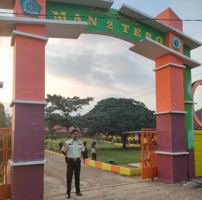 Kehadiran Satpam Madrasah Tingkatkan Keamanan dan Kenyamanan di MAN 2 Tebo