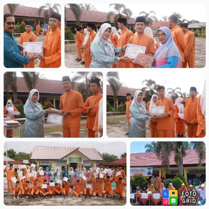 Penyerahan Piagam dan Hadiah Lomba Kreatifitas Pelajar MAN 2 Tebo Penyerahan Piagam dan Hadiah Lomba Kreatifitas Pelajar MAN 2 Tebo