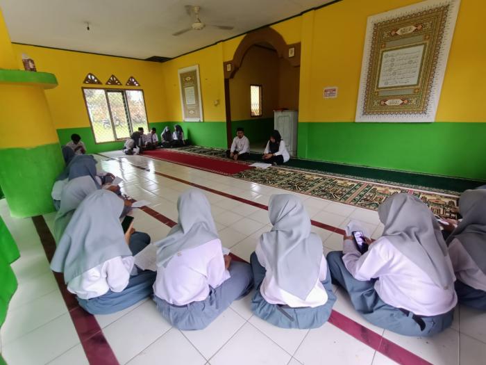 Pembimbingan Musabaqah Fahmil Qur'an di MAN 2 Tebo 