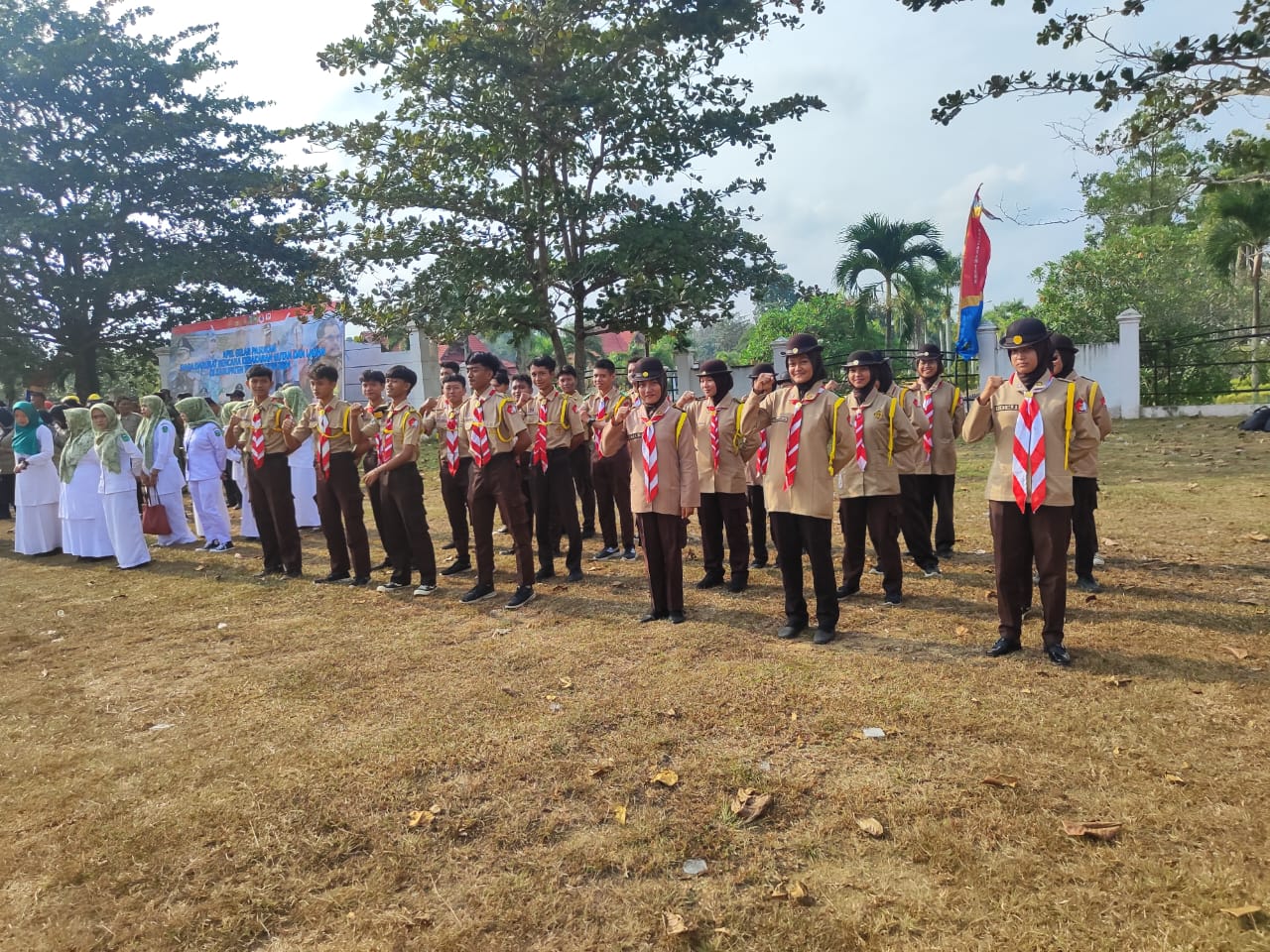 GUDEP PRAMUKA MAN 2 TEBO MENGIKUTI APEL SIAGA DARURAT BENCANA KEBAKARAN HUTAN GUDEP PRAMUKA MAN 2 TEBO MENGIKUTI APEL SIAGA DARURAT BENCANA KEBAKARAN HUTAN