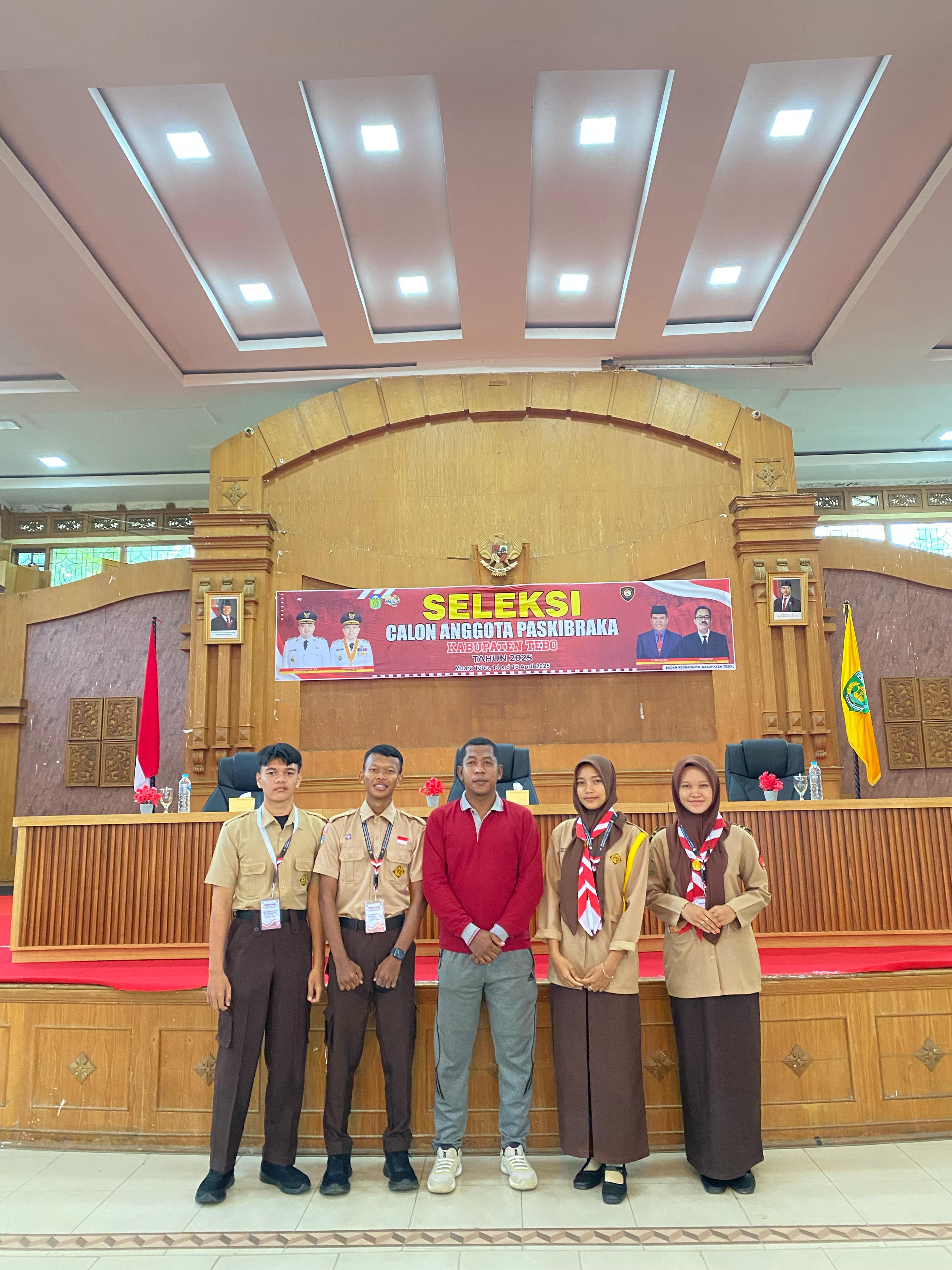 8 ORANG SISWA MAN 2 TEBO IKUTI SELEKSI CALON PESERTA PASKIBRA TINGKAT KABUPATEN TEBO TAHUN 2025
