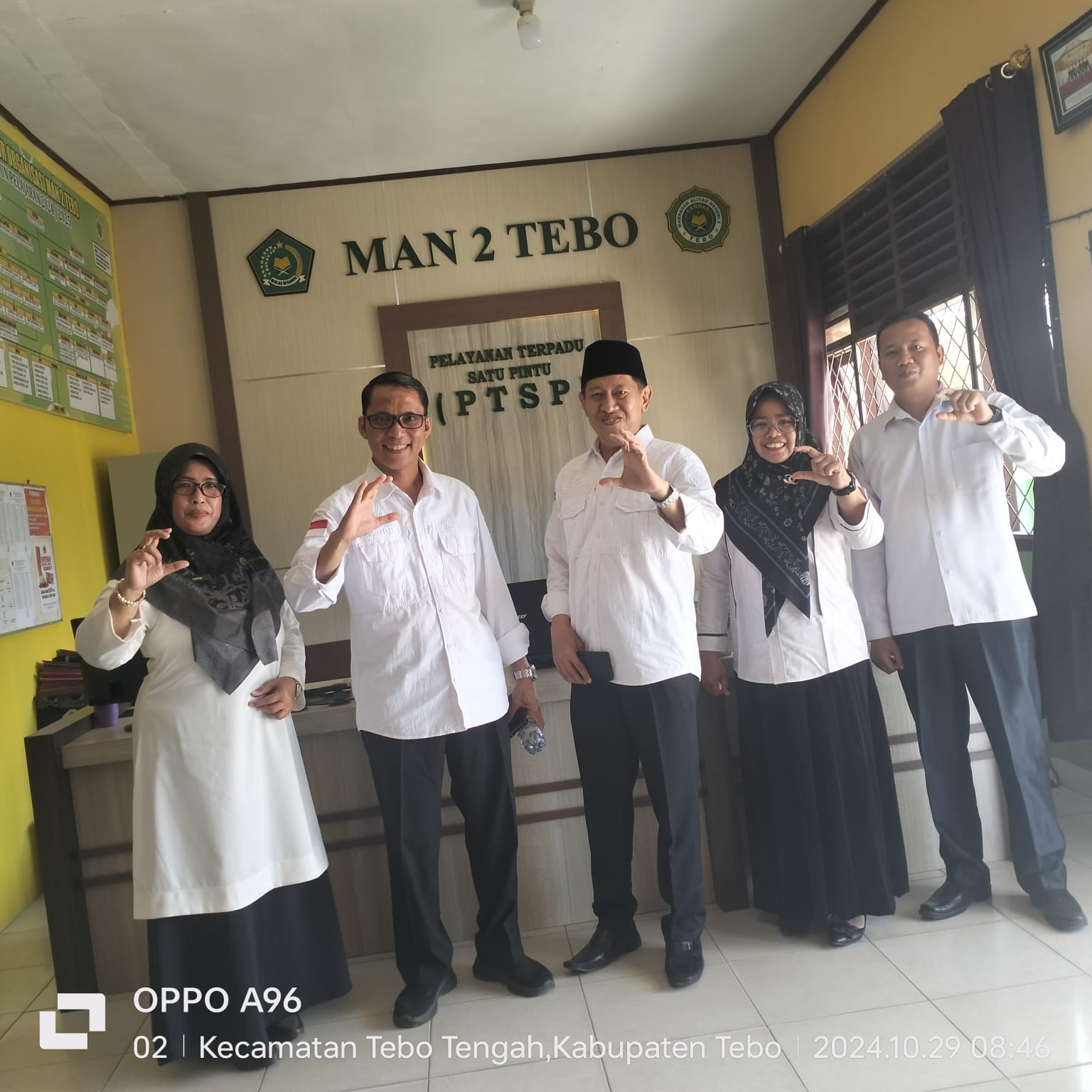 MAN 2 TEBO MENERIMA KUNJUNGAN SILATURAHMI DARI KETUA KELOMPOK KERJA PENGAWAS MADRASAH PROVINSI JAMBI 