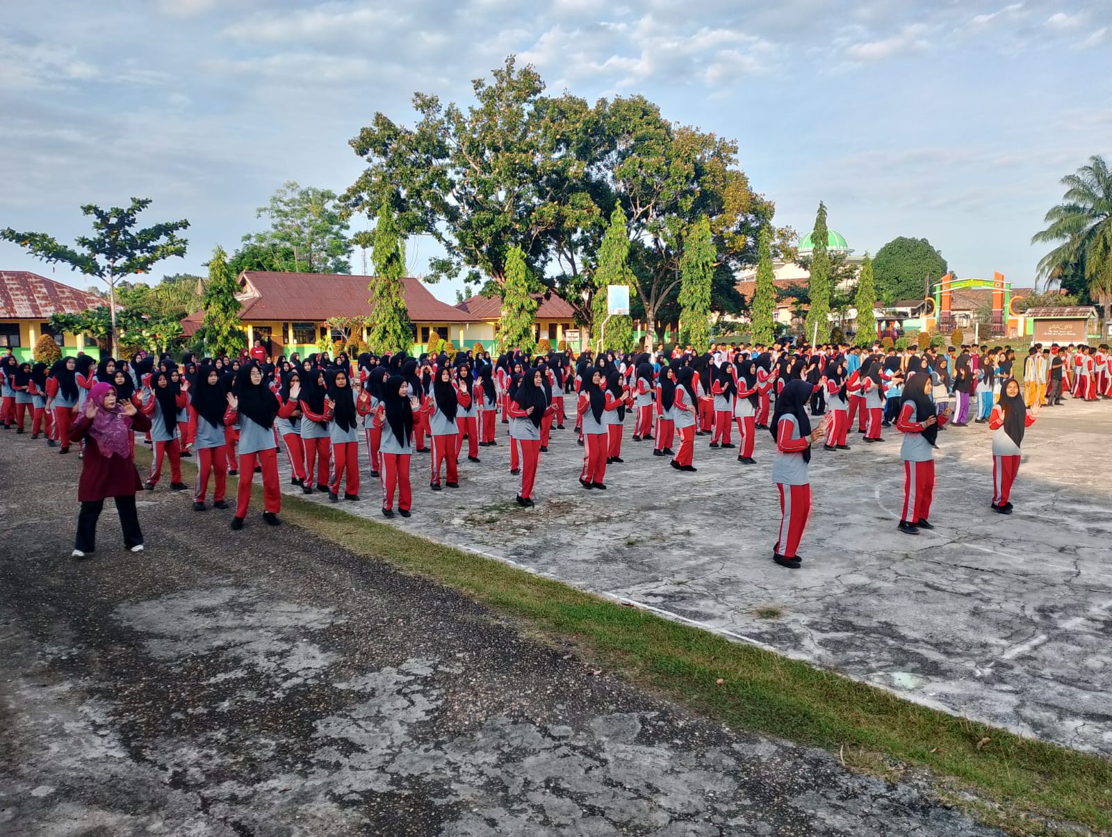 Irama Musik Senam Tebo Menggema di Madrasah Irama Musik Senam Tebo Menggema di Madrasah