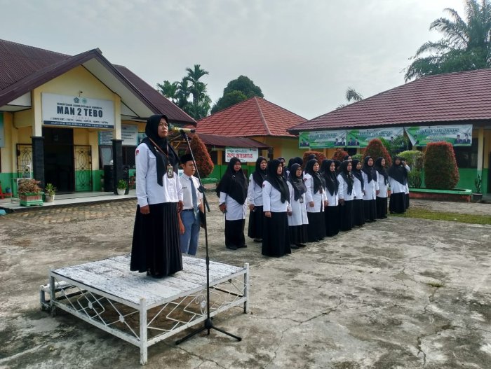 Akhlak dengan menghargai guru Pesan Penting Upacara Senin di MA Negeri 2 Tebo Akhlak dengan menghargai guru Pesan Penting Upacara Senin di MA Negeri 2 Tebo