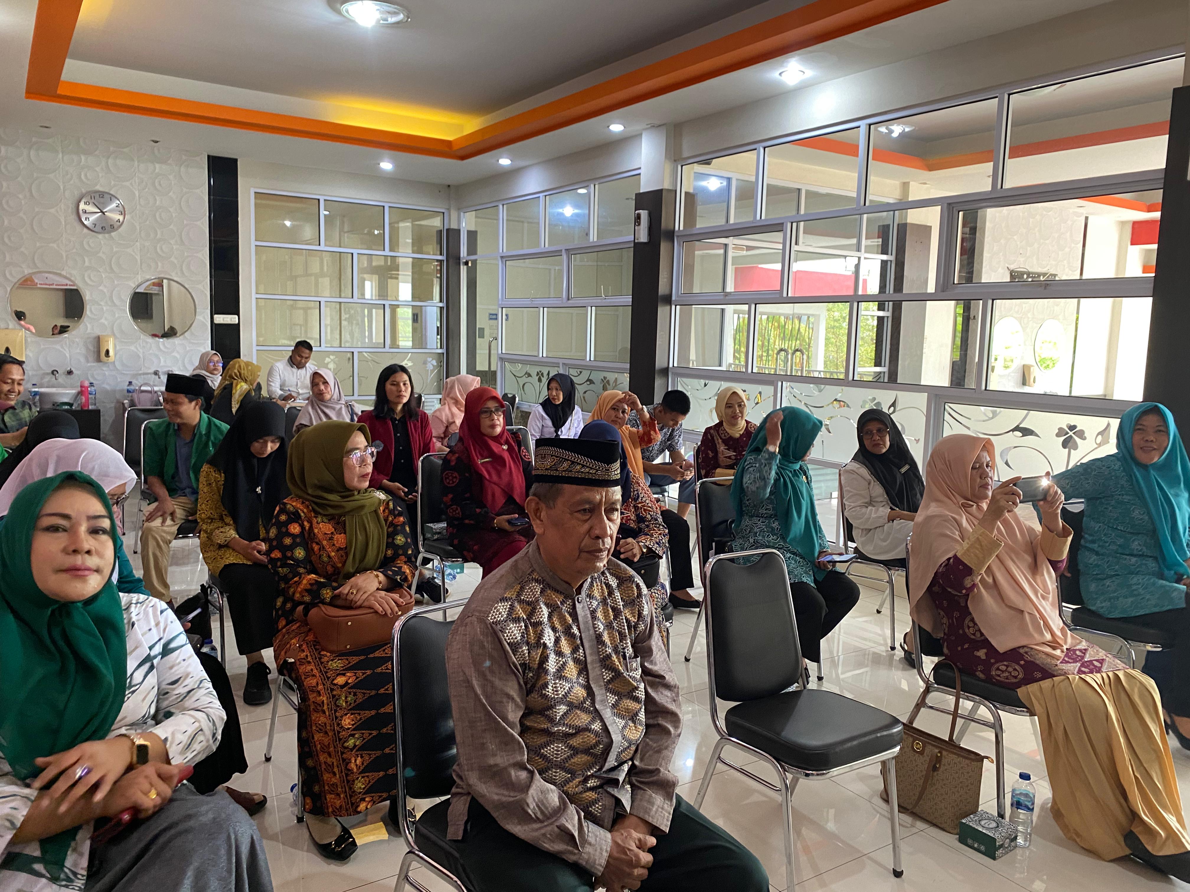 MAN 2 TEBO MENGIKUTI SOSIALISASI PENGAWASAN PARTISIPATIF BAWASLU KECAMATAN TEBO TENGAH