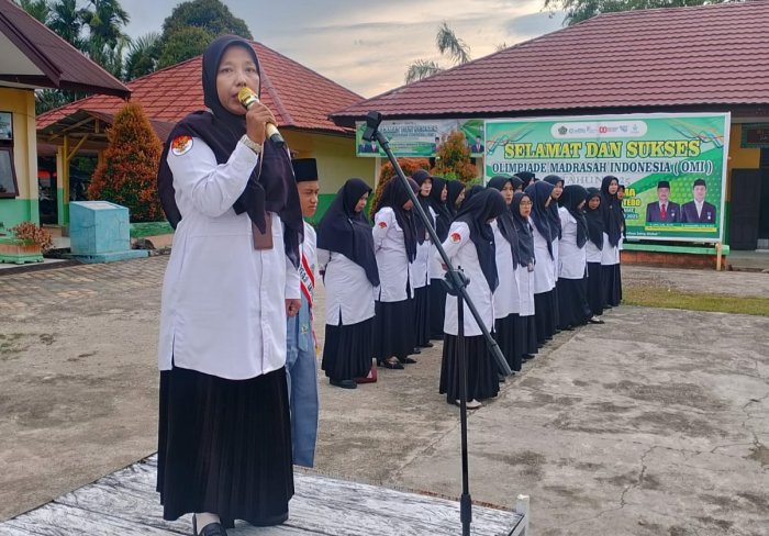 Guru MAN 2 Tebo Tekankan Disiplin , Semangat Belajar dan Akhlak Mulia