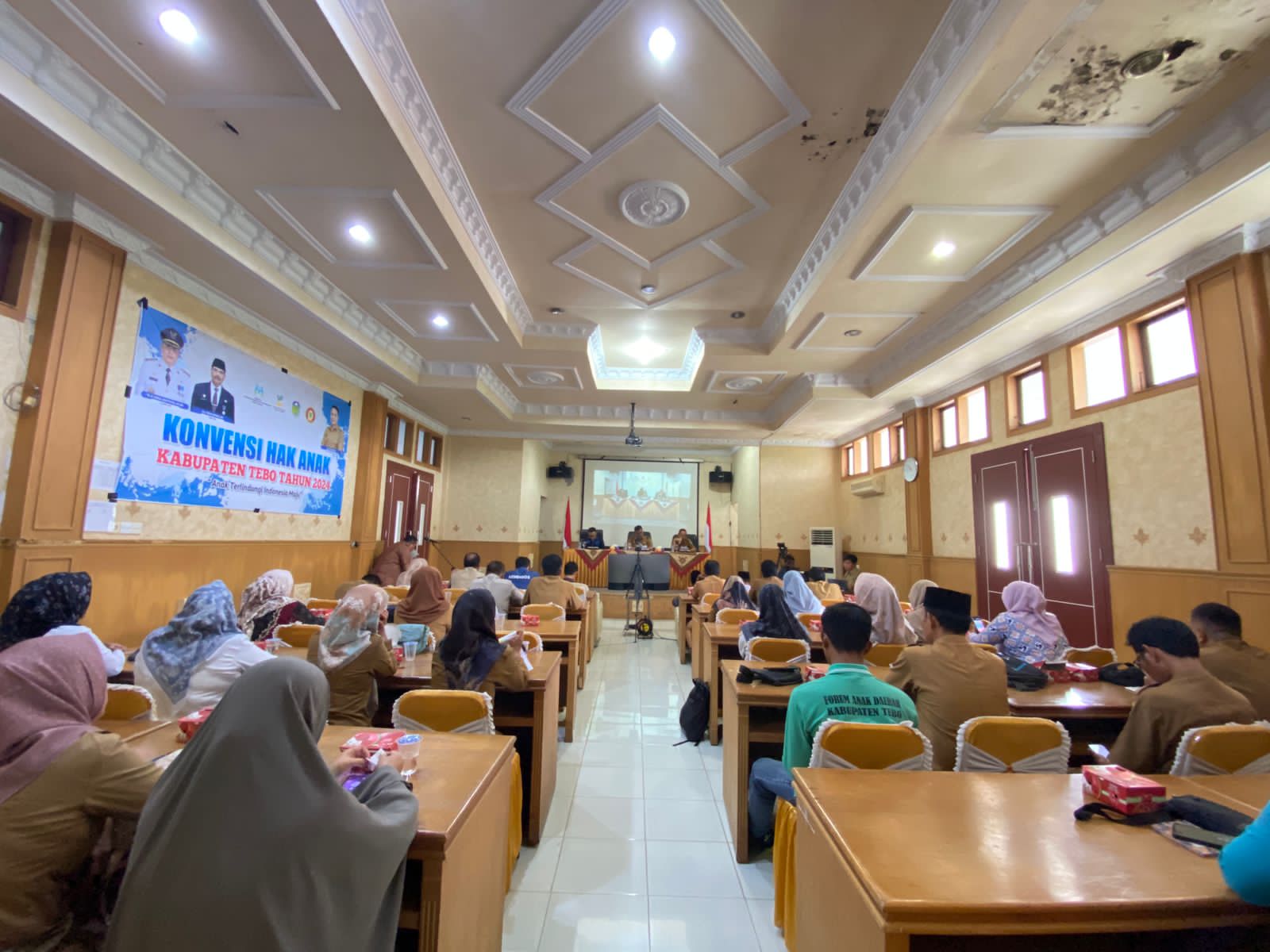 PEMBINA UKS MAN 2 TEBO SEBAGAI  PESERTA  PELATIHAN KONVENSI HAK ANAK ( KHA ) KABUPATEN LAYAK ANAK ( KLA ) KABUPATEN TEBO TAHUN 2024