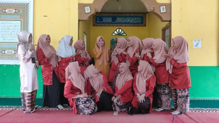 Momen Haru Perpisahan Guru Pindah Tugas MAN 2 Tebo Momen Haru Perpisahan Guru Pindah Tugas MAN 2 Tebo