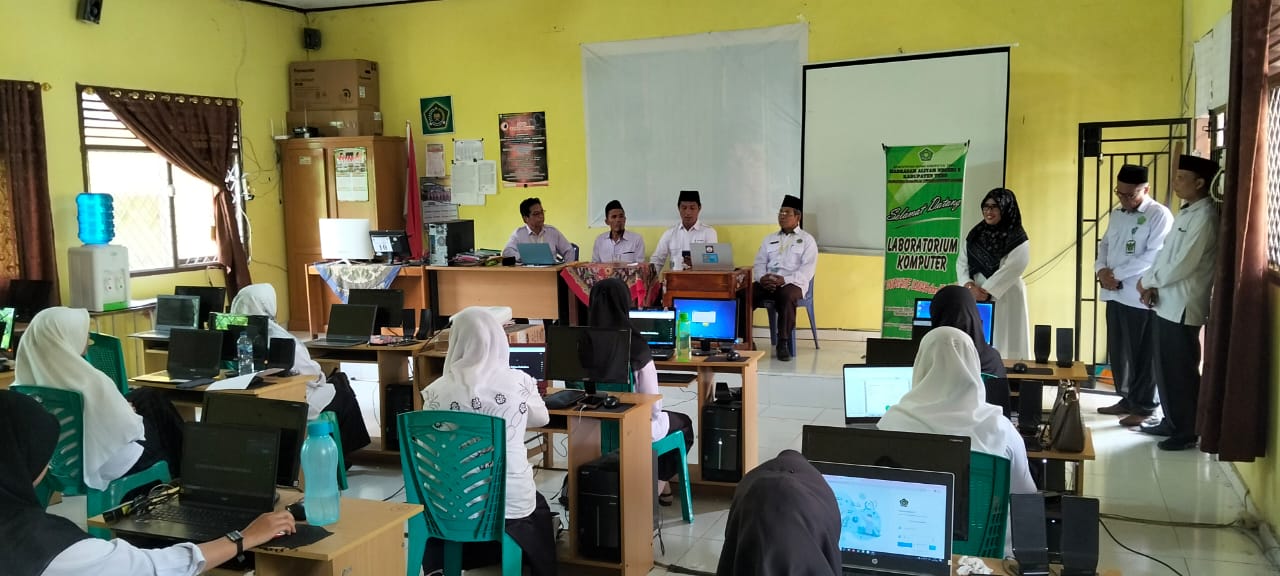 MONITORING HARI PERTAMA AKGTK, KASI PENMAD KANKEMENAG TEBO DI TAK MAN 2 TEBO