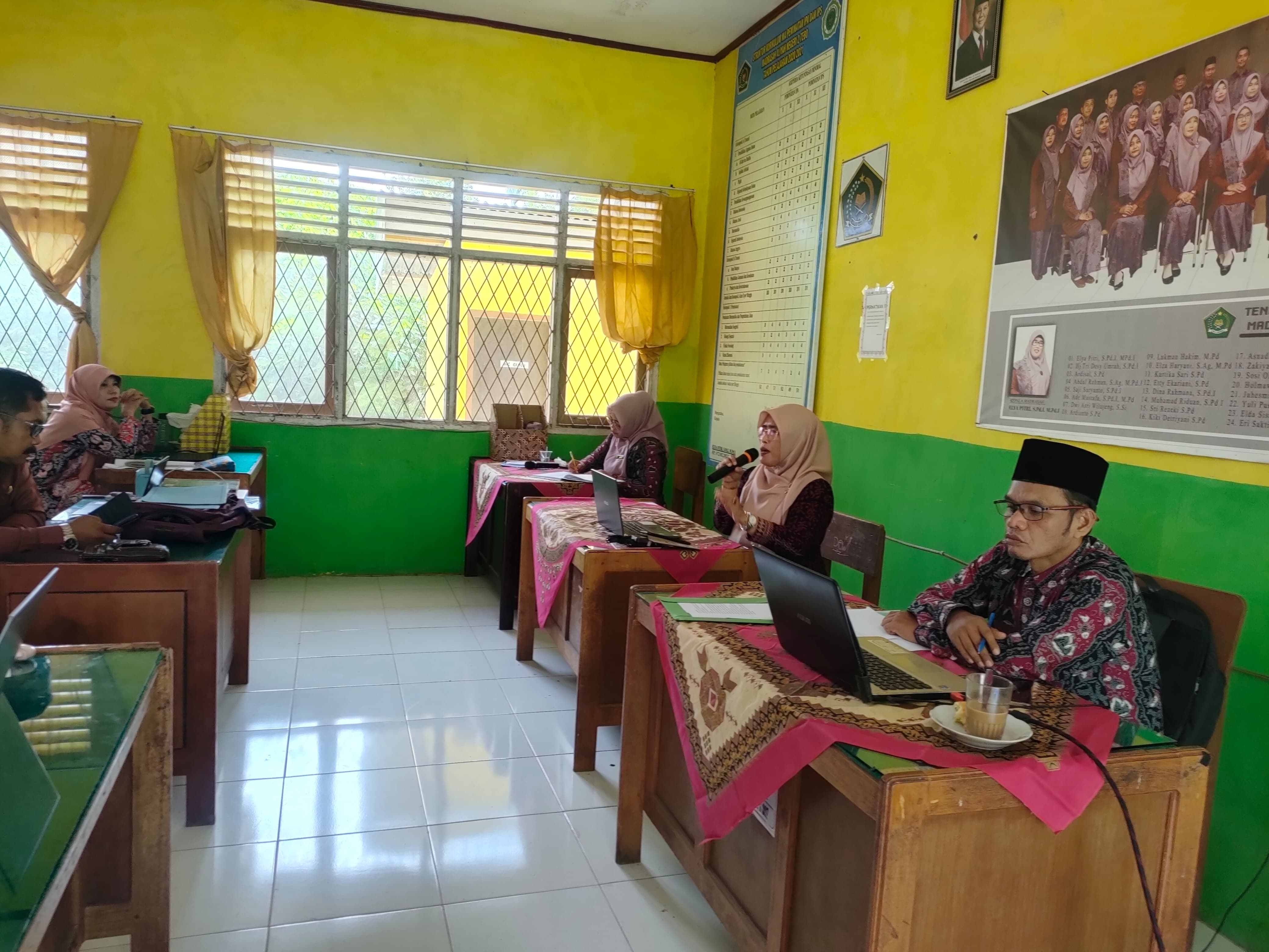 MAN 2 TEBO TEBO GELAR RAPAT KENAIKAN KELAS TP. 2024 / 2025. MAN 2 TEBO TEBO GELAR RAPAT KENAIKAN KELAS TP. 2024 / 2025.