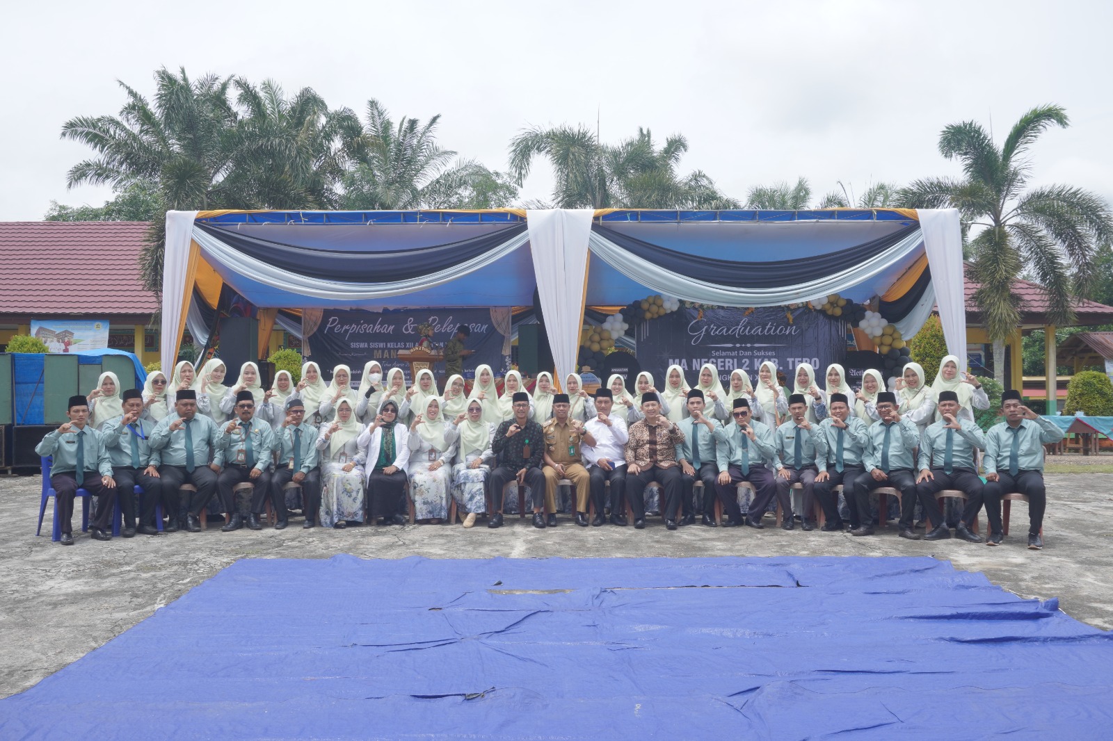 SUKSES, MAN 2 TEBO GELAR PELEPASAN DAN PERPISAHAN KELAS XII TP. 2024 / 2025 SUKSES, MAN 2 TEBO GELAR PELEPASAN DAN PERPISAHAN KELAS XII TP. 2024 / 2025