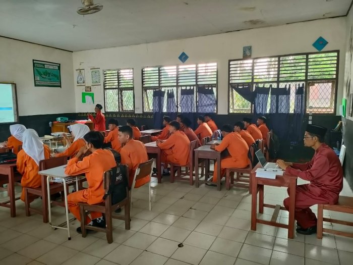 Supervisi Kepala Madrasah, Upaya MAN 2 Tebo Tingkatkan Profesionalisme Guru