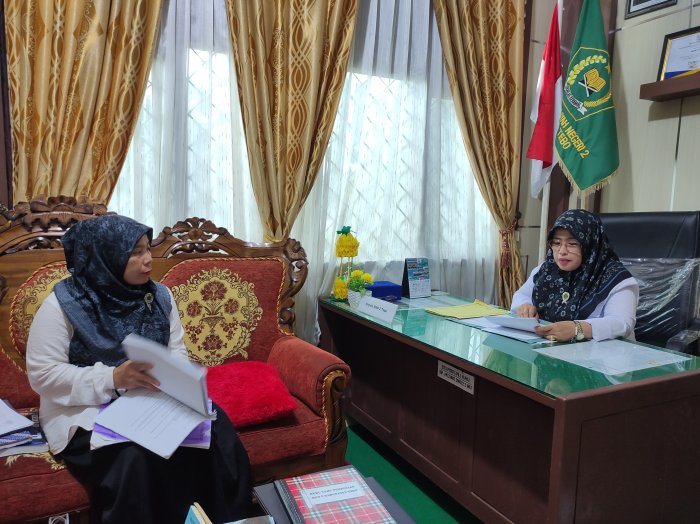 Wawancara Refleksi Pasca Supervisi Guru oleh Kepala Madrasah