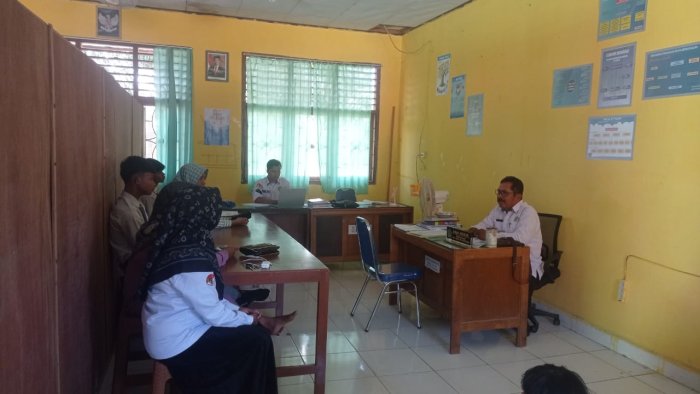 Guru BK MAN 2 Tebo Perkuat Karakter Siswa Lewat Konseling