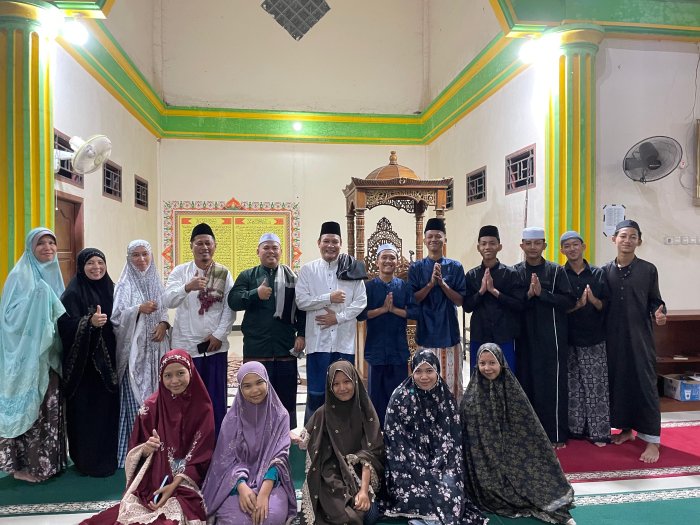 Safari Ramadhan Hari Kedua: MAN 2 Tebo Kunjungi Dua Desa, Pererat Silaturahmi dan Berbagi Kebahagiaan