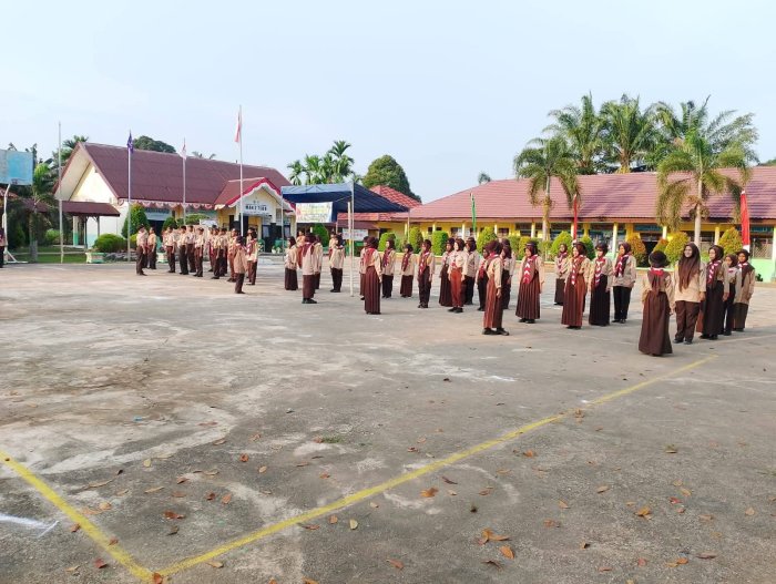 Latihan Pramuka Rutin MAN 2 Tebo Bangun Karakter Siswa Latihan Pramuka Rutin MAN 2 Tebo Bangun Karakter Siswa
