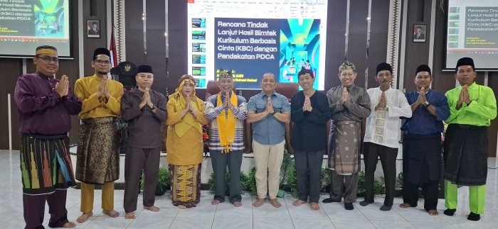 Materi Cinta Tanah Air di Bimtek KBC Kepala Madrasah Materi Cinta Tanah Air di Bimtek KBC Kepala Madrasah