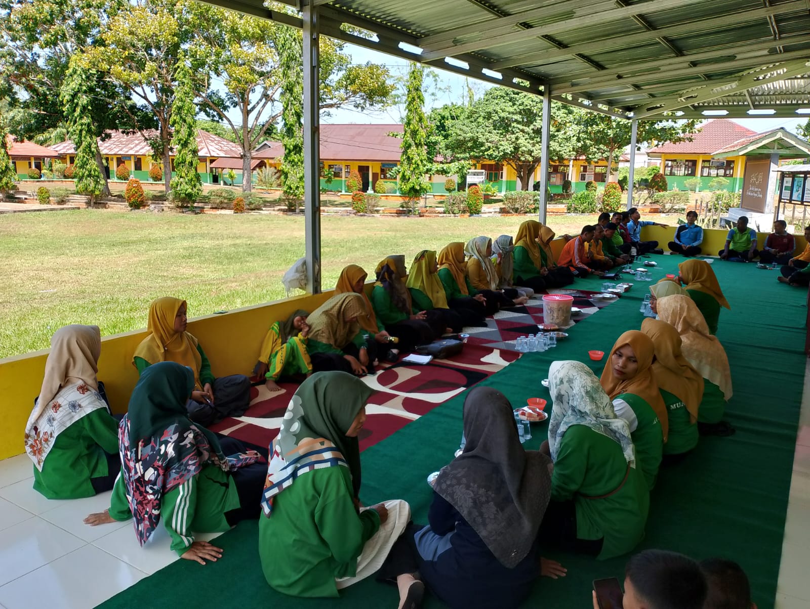 TASYAKURAN ( DOA BERSAMA ) ATAS  KELULUSAN  17 ORANG PPPK PENDIDIK DAN TENAGA KEPENDIDIKAN MAN 2 TEBO.
