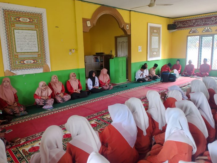 MAN 2 Tebo Gelar Pembacaan Yasin dan Kultum Jumat Berkah MAN 2 Tebo Gelar Pembacaan Yasin dan Kultum Jumat Berkah