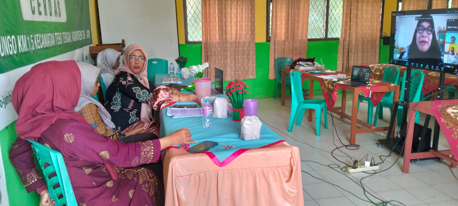 KAMAD MAN 2 TEBO MENGIKUTI  VERIFIKASI LAPANGAN HYBRID EVALUASI KLA OLEH KEMENTERIAN PPPA SECARA VIRTUAL.