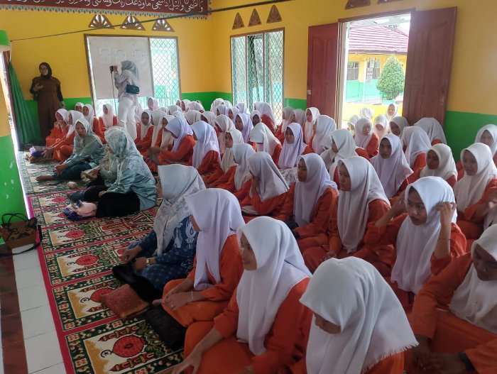 MAN 2 Tebo Rutin Gelar Sholawat Pagi Setiap Jumat MAN 2 Tebo Rutin Gelar Sholawat Pagi Setiap Jumat