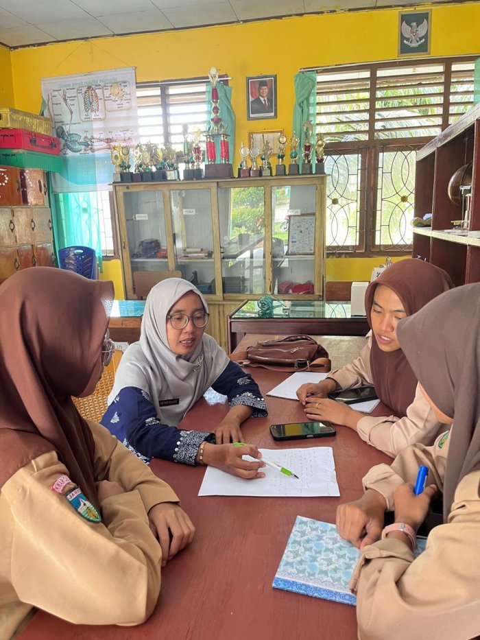 JELANG OLIMPIADE MADRASAH INDONESIA SISWA MAN 2 TEBO GIAT LATIHAN
