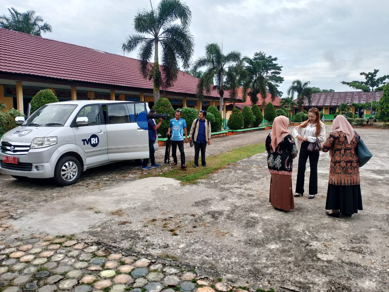 TVRI Jambi Punyo Kito Liput Aktivitas Siswa MAN 2 Tebo melalui Program GEN-J