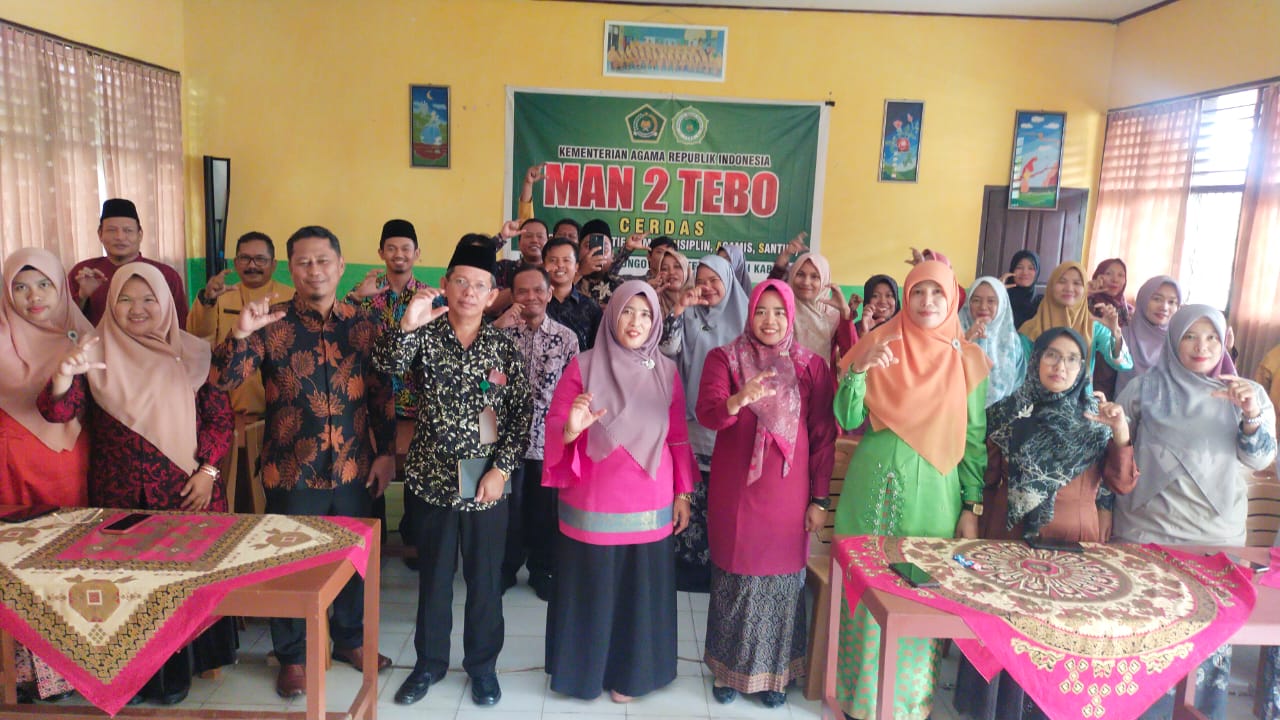 MADRASAH ALIYAH NEGERI 2 TEBO  GELAR PENANDATANGANAN PAKTA INTEGRITAS.